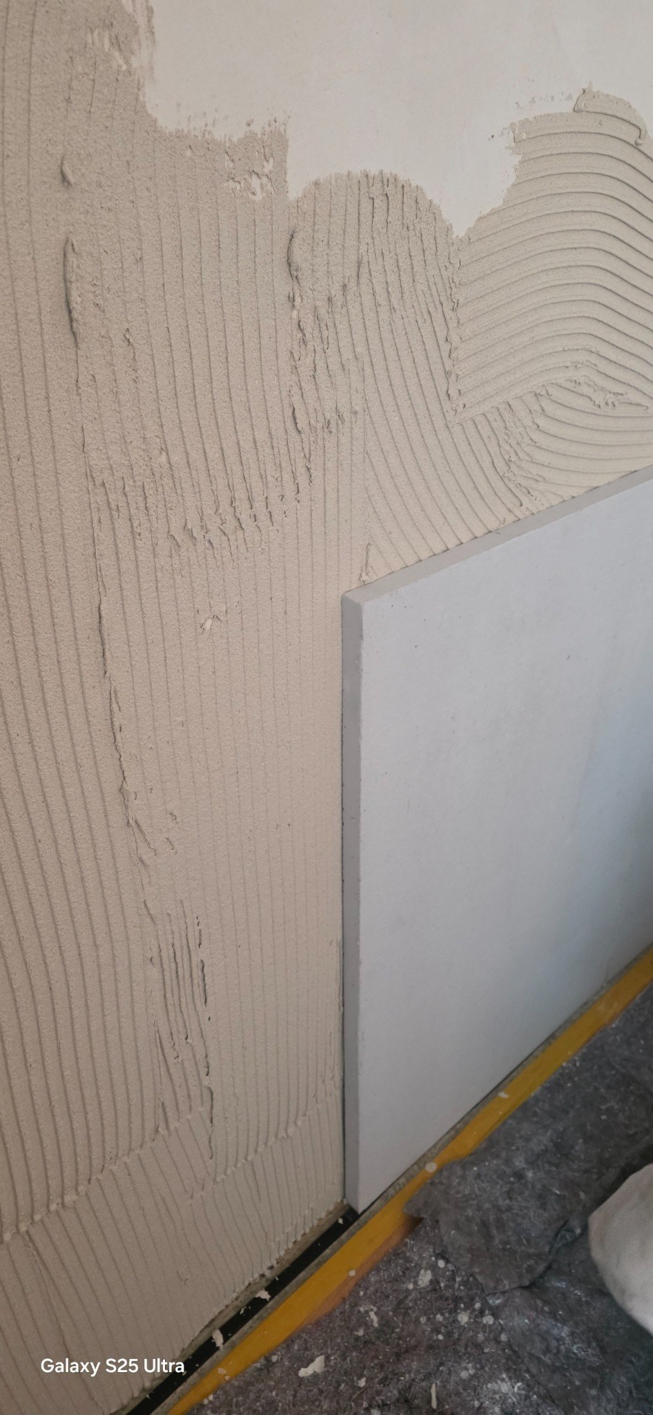 Montage einer mineralischen Innendämmung in Dresden